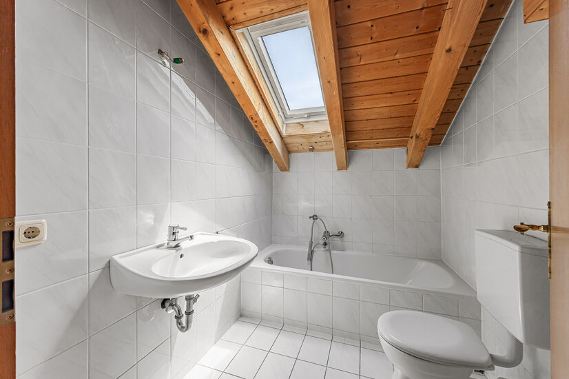 Dachgeschoss Badezimmer