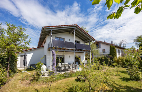 Oberhaching – A balanced blend of nature...