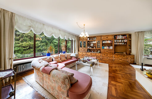 Ca. 880 m² großes Grundstück! - Einfamil...